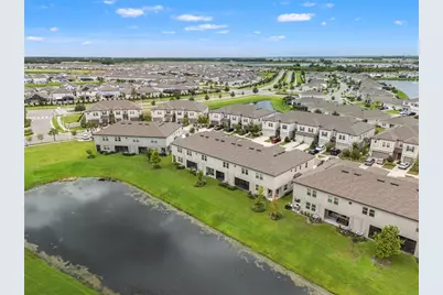 31898 Blue Passing Loop, Wesley Chapel, FL 33545 - Photo 3