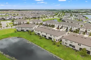 31898 Blue Passing Loop, Wesley Chapel, FL 33545 - Photo 3