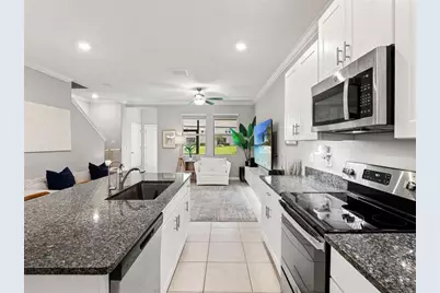 31898 Blue Passing Loop, Wesley Chapel, FL 33545 - Photo 11