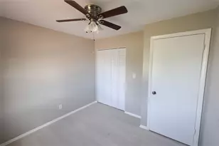 1423 Maple St SW, Largo, FL 33770 - Photo 23