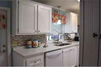 37530 Poco Avenue, Zephyrhills, FL 33541 - Photo 23