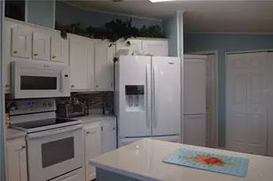 37530 Poco Ave, Zephyrhills, FL 33541 - Photo 19