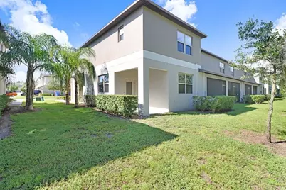 9536 Pembrooke Pines Drive, Sun City Center, FL 33573 - Photo 33