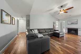 10811 Indian Hills Ct, Seminole, FL 33777 - Photo 19