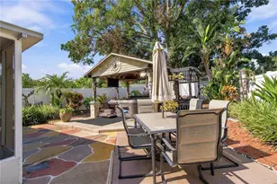 16012 Saddlestring Dr, Tampa, FL 33618 - Photo 47