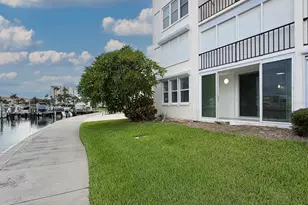 7625 Sun Island Dr S, South Pasadena, FL 33707 - Photo 23