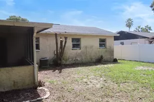 2527 21st Ave SW, Largo, FL 33774 - Photo 5