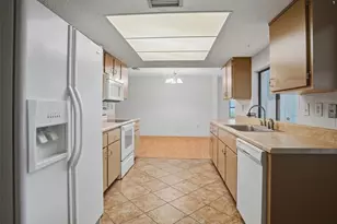 2363 Glenridge Dr, Spring Hill, FL 34609 - Photo 15