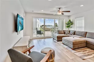15305 1st St E, Madeira Beach, FL 33708 - Photo 1