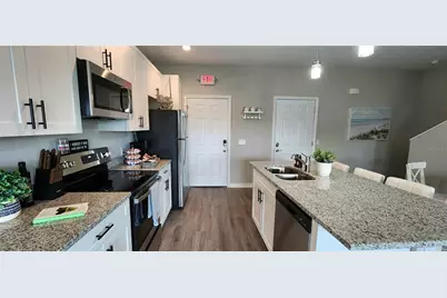 2053 Silverstone Circle, Clearwater, FL 33760 - Photo 17