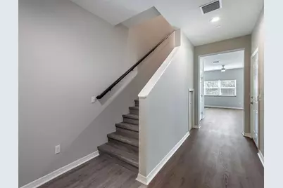 2053 Silverstone Circle, Clearwater, FL 33760 - Photo 11
