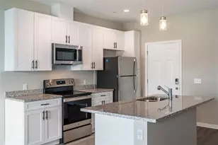 2053 Silverstone Cir, Clearwater, FL 33760 - Photo 7