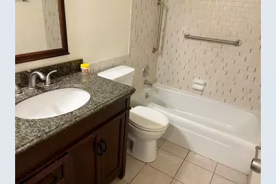 1000 79th Avenue N #102, Saint Petersburg, FL 33702 - Photo 11