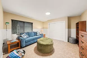 1021 W Henry Ave, Tampa, FL 33604 - Photo 33