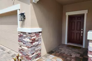 9342 Crescent Ray Dr, Wesley Chapel, FL 33545 - Photo 5