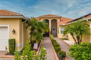 15717 Aurora Lake Cir, Wimauma, FL 33598 - Photo 5