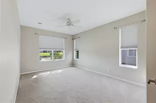 8138 Victoria Falls Cir, Sarasota, FL 34243 - Photo 17