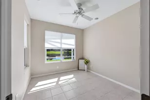8138 Victoria Falls Cir, Sarasota, FL 34243 - Photo 27