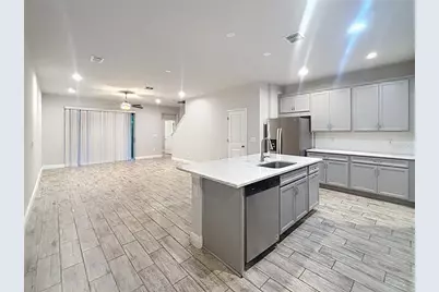 6025 Grand Sonata Avenue, Lutz, FL 33558 - Photo 5