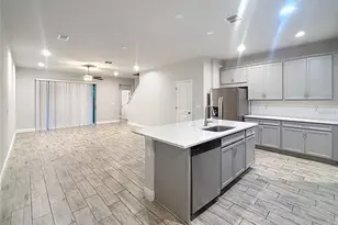 6025 Grand Sonata Ave, Lutz, FL 33558 - Photo 5