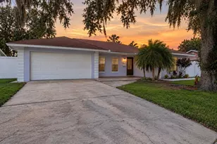 6610 Ambassador Dr, Tampa, FL 33615 - Photo 1