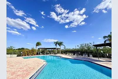 4333 Bayside Village Drive #320, Tampa, FL 33615 - Photo 7
