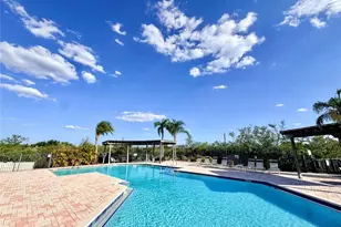 4333 Bayside Village Dr, Tampa, FL 33615 - Photo 7