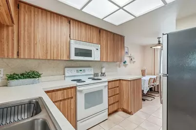11901 Lagoon Lane #202, Treasure Island, FL 33706 - Photo 21