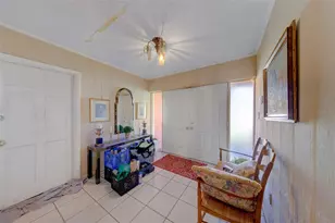 1105 Woodcrest Ave, Clearwater, FL 33756 - Photo 5