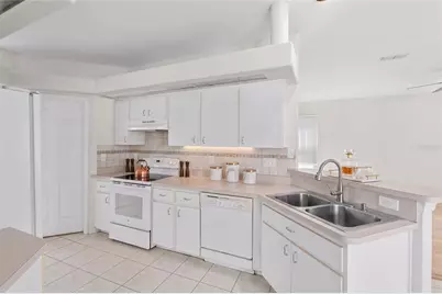 7040 Frascati Loop, Wesley Chapel, FL 33544 - Photo 13