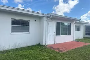 5460 Lemon Tree Ln N, Pinellas Park, FL 33782 - Photo 3