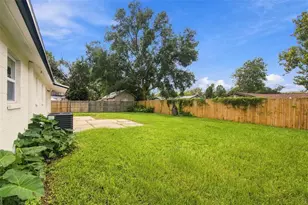 802 Walnut Dr, Seffner, FL 33584 - Photo 37