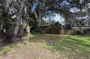 102 13th St SE, Ruskin, FL 33570 - Photo 3