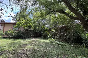 102 13th St SE, Ruskin, FL 33570 - Photo 7