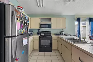 8106 Riverboat Dr, Temple Terrace, FL 33637 - Photo 17