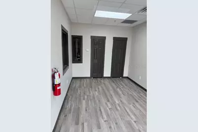 1800 Corporate Center Lane #B, Plant City, FL 33563 - Photo 5