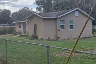 11617 Grovewood Ave, Thonotosassa, FL 33592 - Photo 5