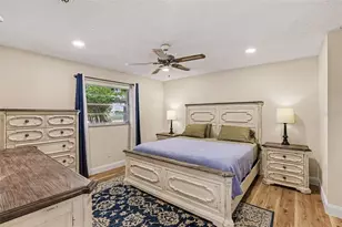 385 Club Mnr Dr, Sun City Center, FL 33573 - Photo 15