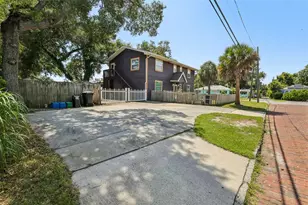 2702 49th St S, Gulfport, FL 33707 - Photo 1
