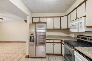 2702 49th St S, Gulfport, FL 33707 - Photo 5