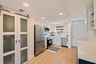 1847 Shore Dr S, South Pasadena, FL 33707 - Photo 3