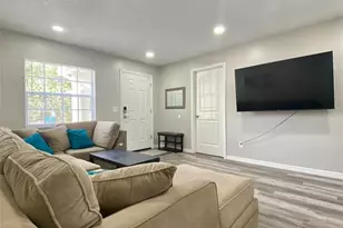 8024 Candlewoode Dr, Largo, FL 33773 - Photo 31
