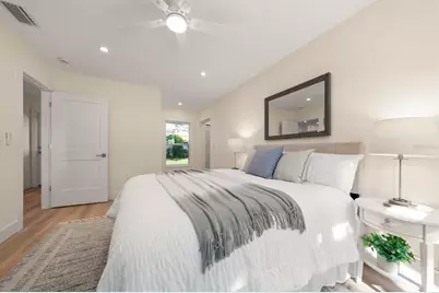 786 Manor Drive W, Dunedin, FL 34698 - Photo 11