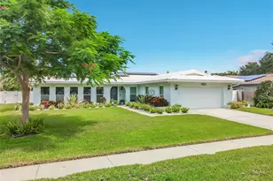 14515 Anchorage Cir, Seminole, FL 33776 - Photo 3