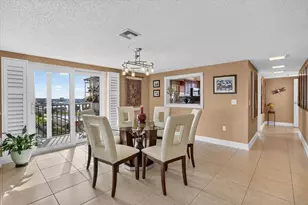 7300 Sun Island Dr S, South Pasadena, FL 33707 - Photo 17