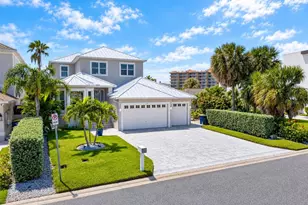 141 Bayside Dr, Clearwater, FL 33767 - Photo 3