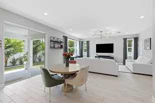 2422 W Carmen St, Tampa, FL 33609 - Photo 11