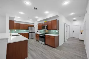 642 Wells Ct, Clearwater, FL 33756 - Photo 11