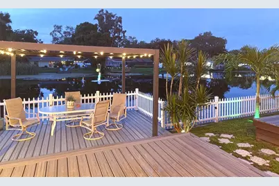10861 Clara Lane, Saint Petersburg, FL 33708 - Photo 19
