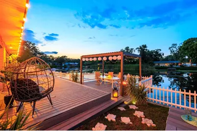 10861 Clara Lane, Saint Petersburg, FL 33708 - Photo 21